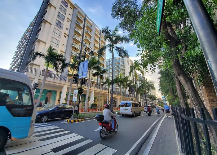 Cozy Hideaway At 81 Newport Blvd Walk To Naia T3 Casinos And Mall Own Parking Pool Gym Balcony And Kitchen 马尼拉