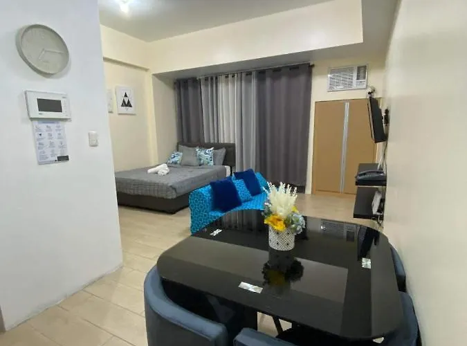 Cozy Hideaway At 81 Newport Blvd Walk To Naia T3 Casinos And Mall Own Parking Pool Gym Balcony And Kitchen 马尼拉