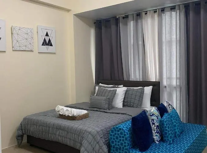 Cozy Hideaway At 81 Newport Blvd Walk To Naia T3 Casinos And Mall Own Parking Pool Gym Balcony And Kitchen 公寓式飯店